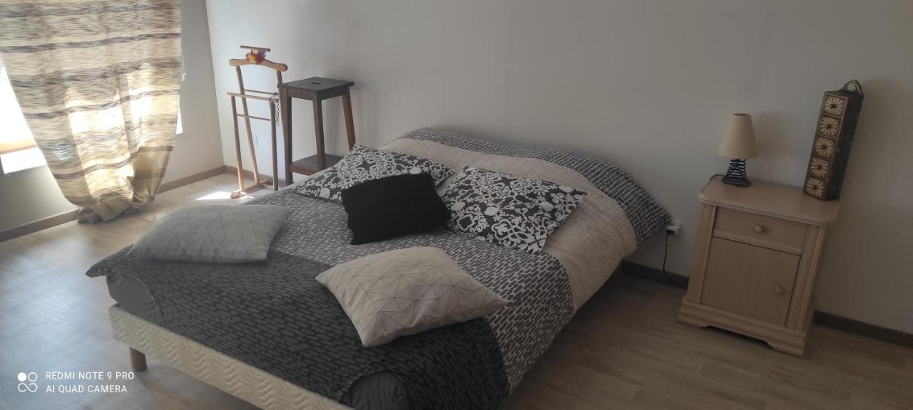 Les Plaisirs De La Ruralite Apartment Vendresse Екстериор снимка