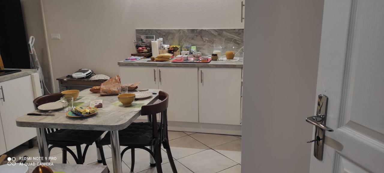 Les Plaisirs De La Ruralite Apartment Vendresse Екстериор снимка